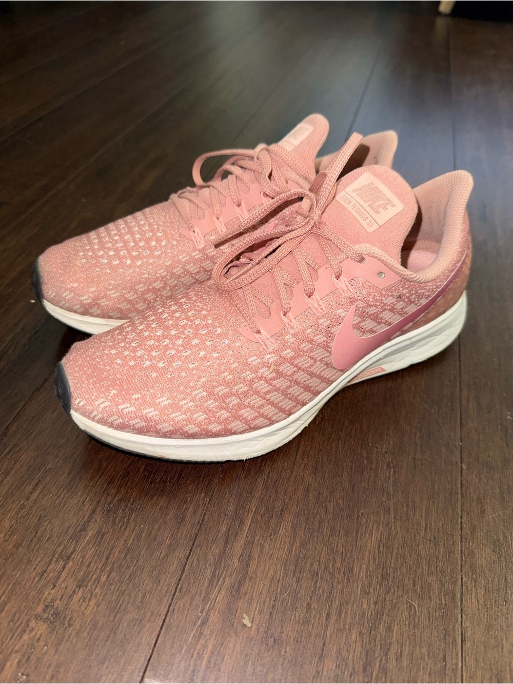 Nike Air Zoom Pegasus 35, Women’s Running Shoe, Size 9.5